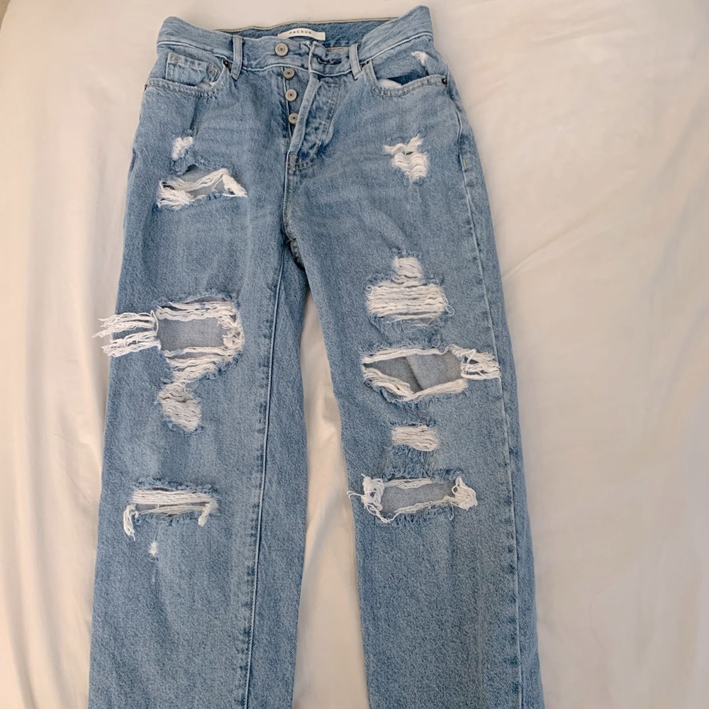 Pacsun Straight-legged ripped mom jeans in medium blue